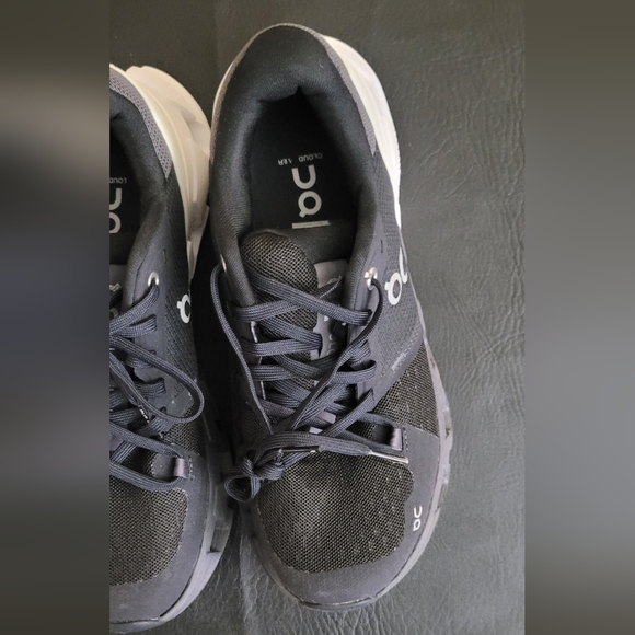 On running sneakers women's size 6.5 Cloudflyer ² - Picture 3 of 10